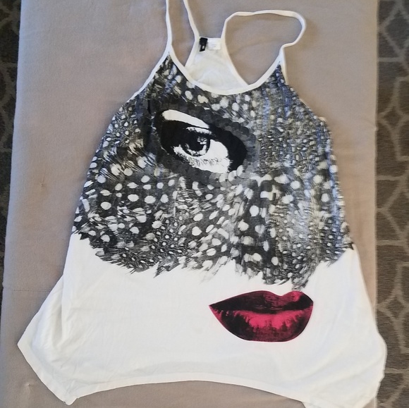 Divided Tops - 3/15 Graphic tee S